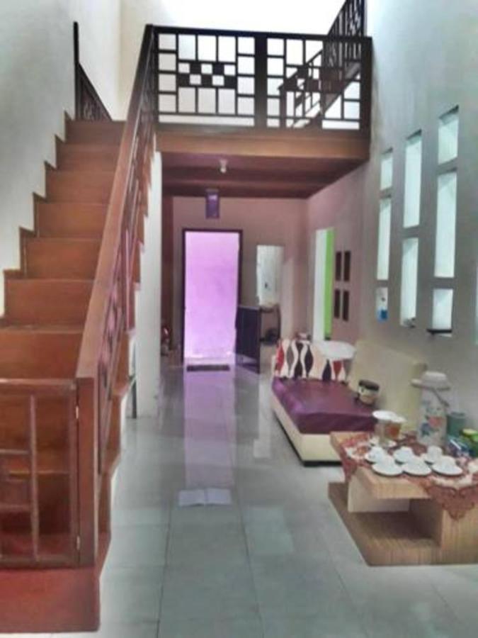 Mocca Guest House Banyuwangi  Exterior foto