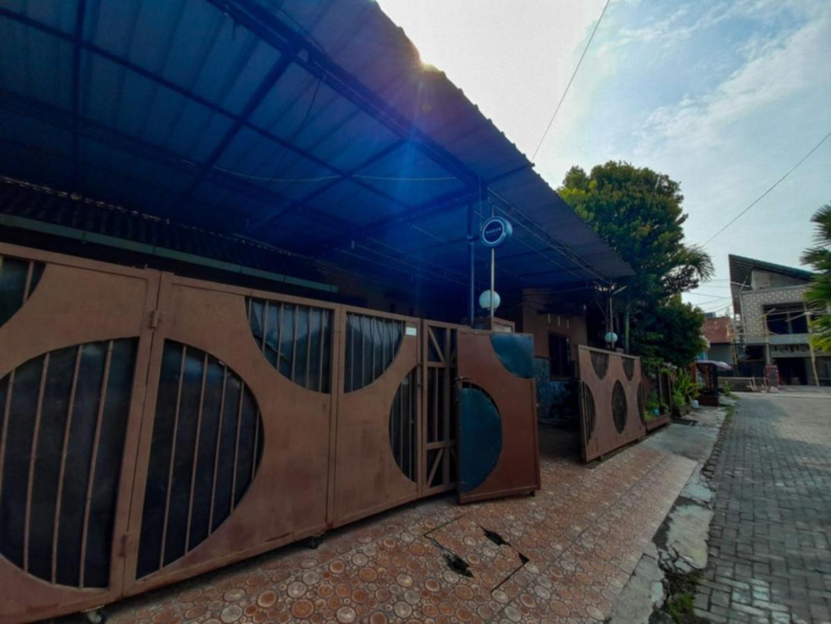 Mocca Guest House Banyuwangi  Exterior foto