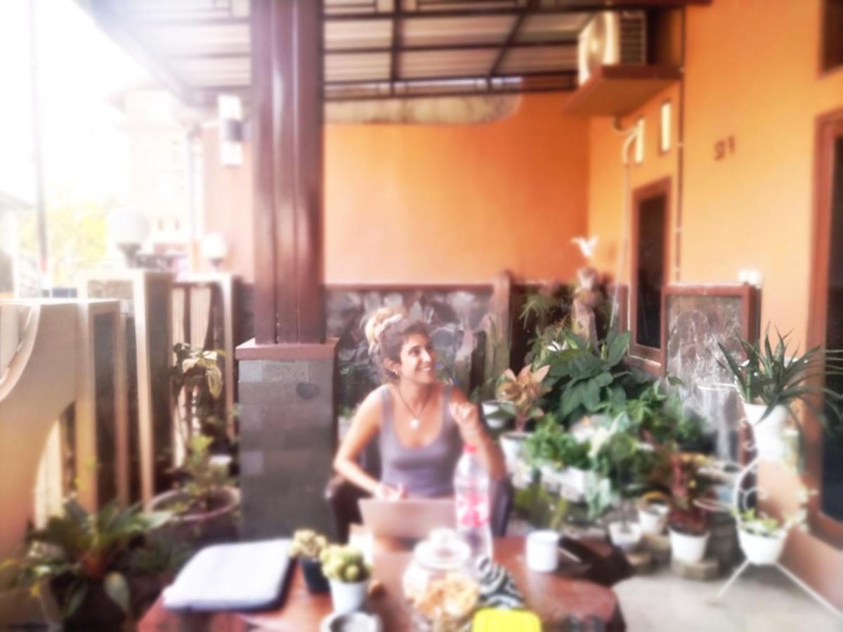 Mocca Guest House Banyuwangi  Exterior foto