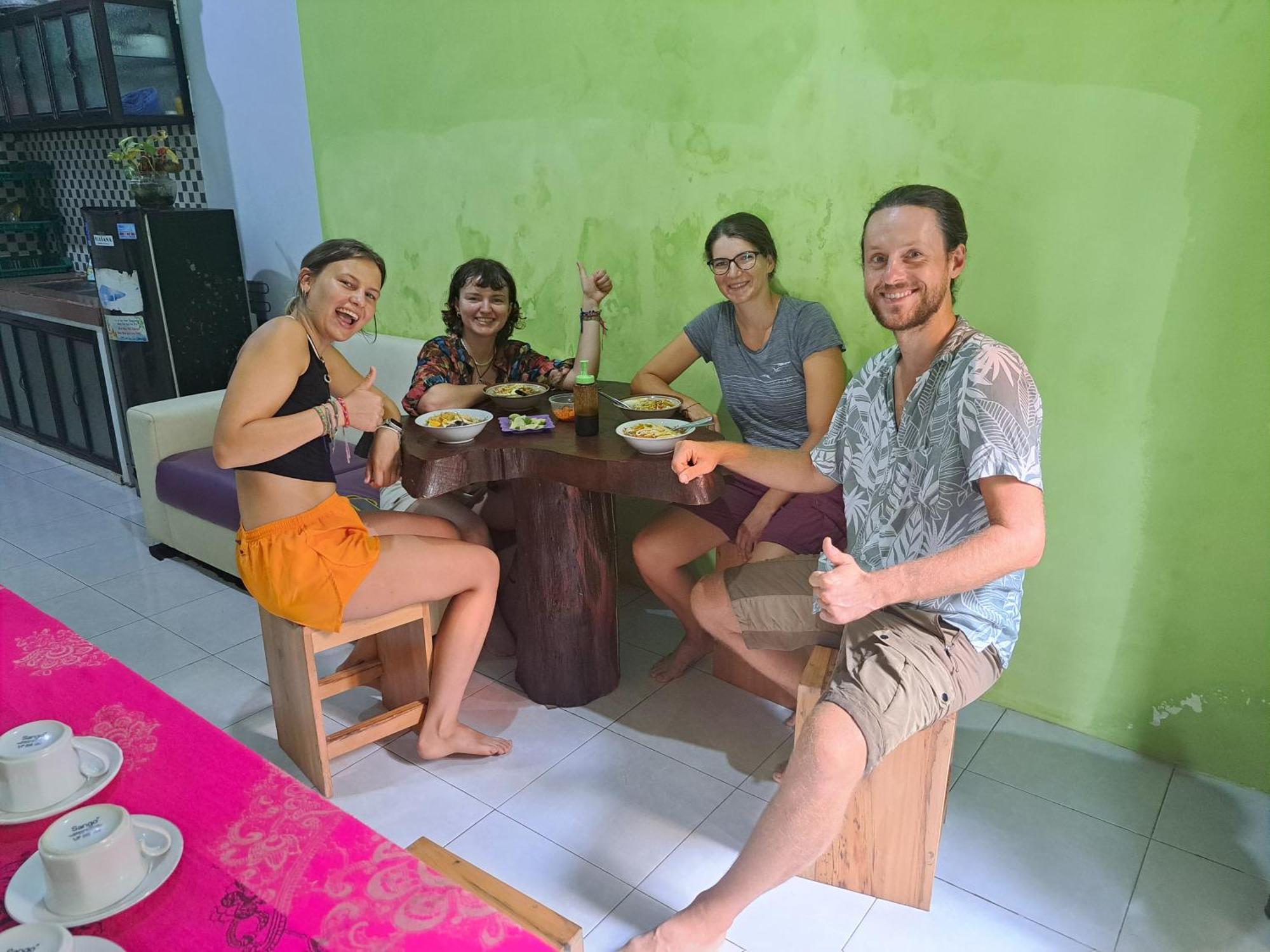 Mocca Guest House Banyuwangi  Zimmer foto
