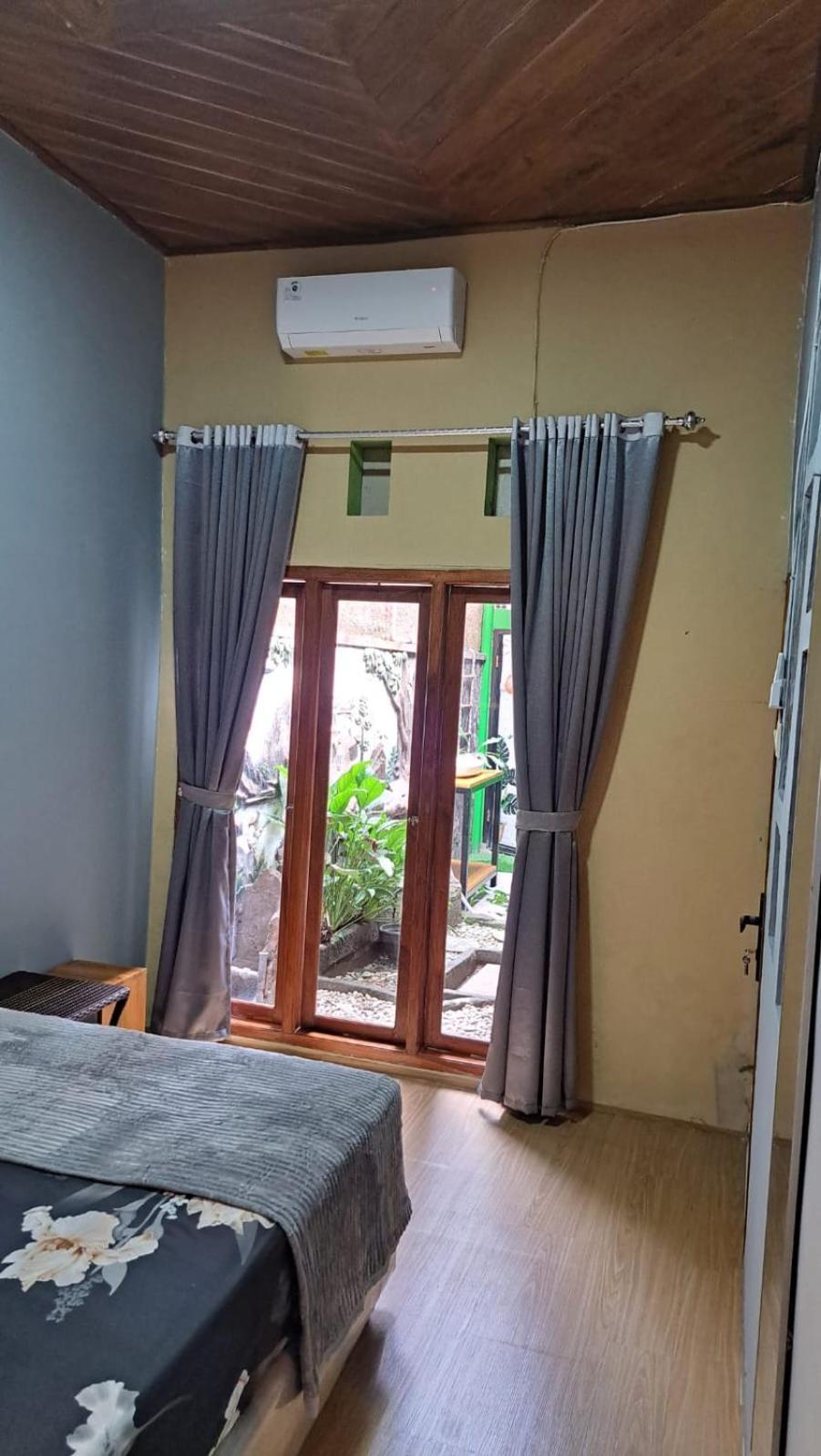 Mocca Guest House Banyuwangi  Exterior foto